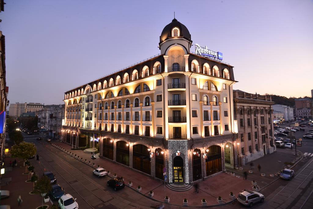 Radisson Blu Hotel, Kyiv Podil City Centre Exteriör bild