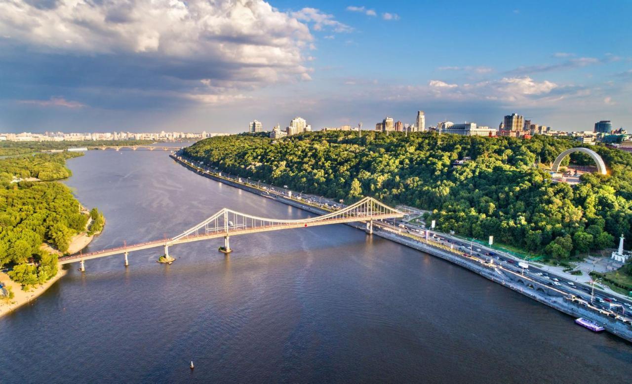Radisson Blu Hotel, Kyiv Podil City Centre Exteriör bild
